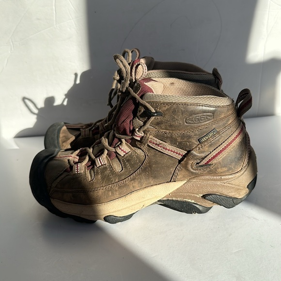 Keen Targhee II Mid Hiking Boots In Brown-burgundy-Sz 9 - Picture 4 of 15